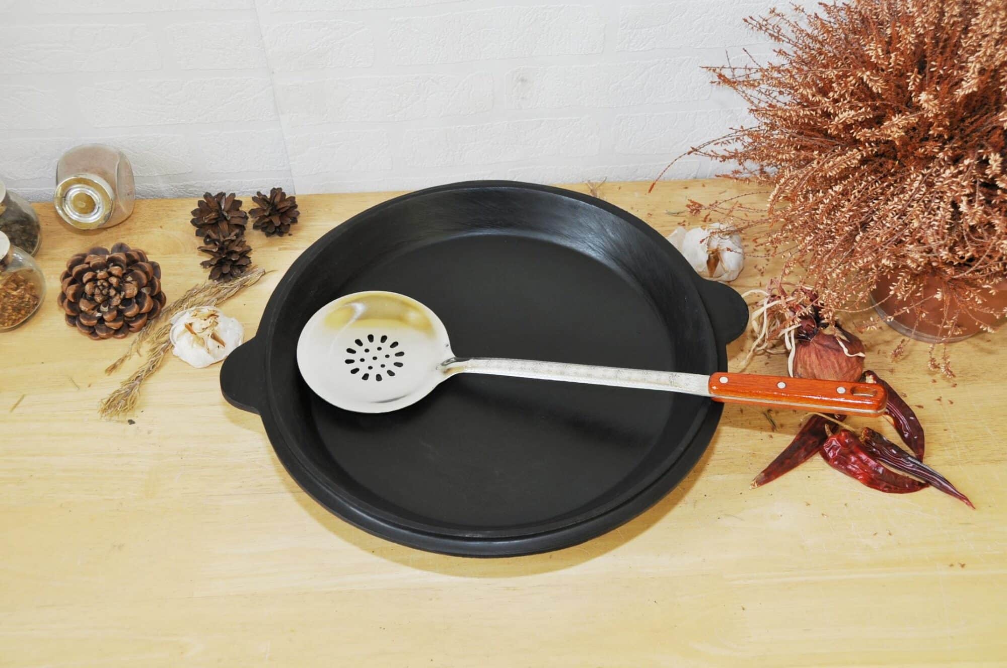 Cast iron pan-lid for 12L cauldron D41 - Image 4