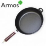 Чугунная сковорода с деревянной ручкой D28 см «EXCLUSIVE» — изображение 3