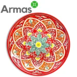 Roku darināts uzbeku šķīvis – sarkans ar ziedu mandalu