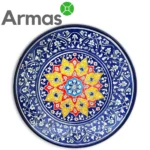Uzbeku dekoratīvais šķīvis ar spilgtu mandalas ornamentu