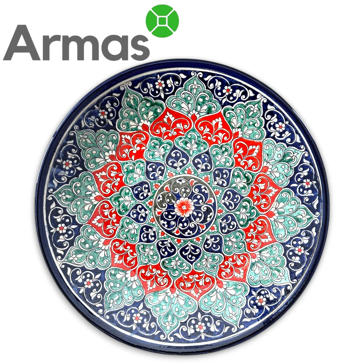 Uzbeku keramikas šķīvis ar sarkaniem un zaļiem ornamentiem