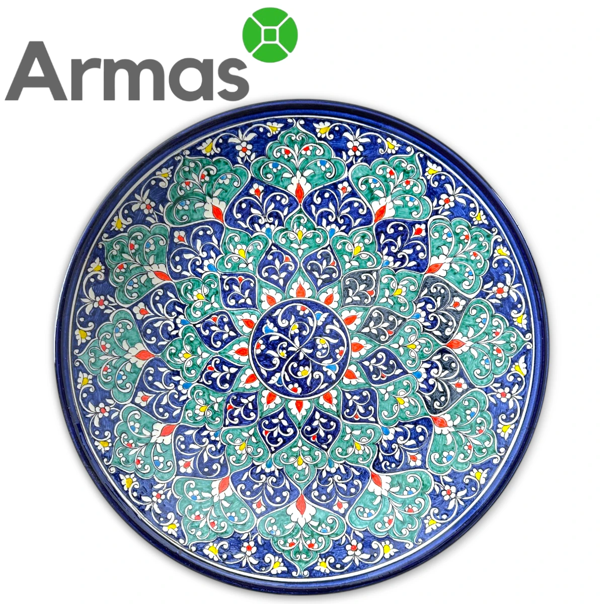 Uzbeku keramikas šķīvis ar zilzaļu ziedu rakstu un sarkaniem akcentiem