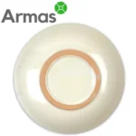 Задняя сторона узбекской керамической тарелки – белая с естественным ободком