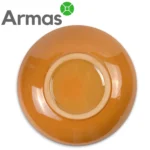 Задняя сторона узбекской тарелки с глазурованной отделкой